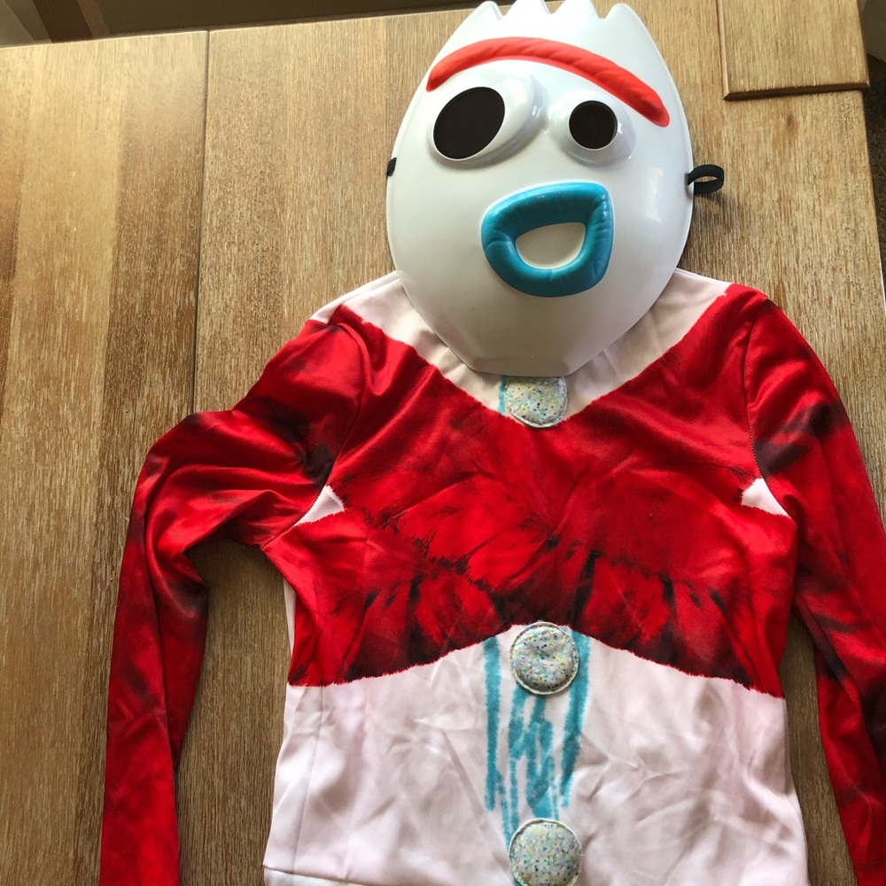 Forky from Toy Story kids Costume. Child size M 7-8. Includes outfit and mask.